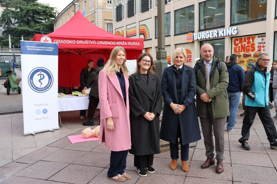 Javnozdravstvena akcija masaža srca