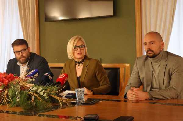 Konferencija za novinare Rinčić, Milaković i Vivoda 