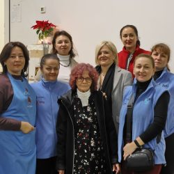 Slaganje blagdanskih paketa za korisnike Caritasa