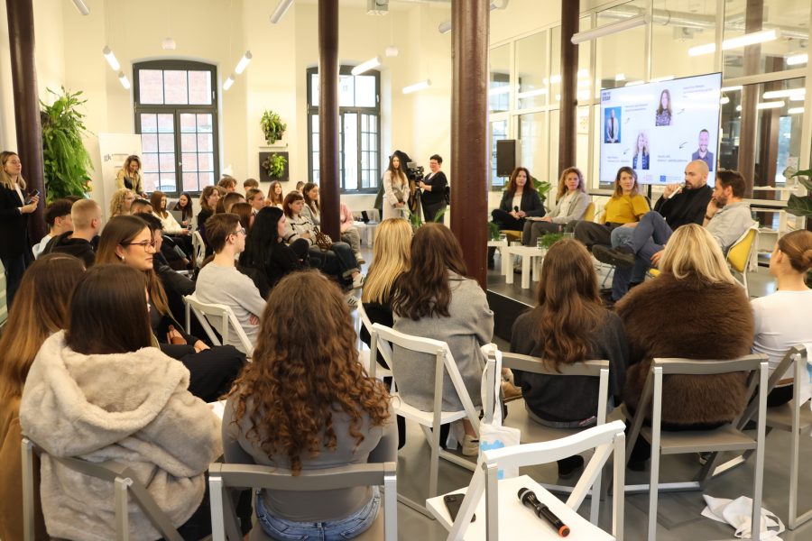 Susret mladih s predstavnicima donositelja odluka