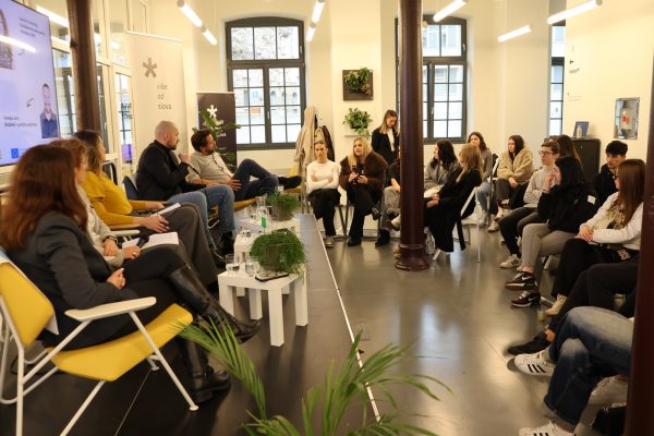 Susret mladih s predstavnicima donositelja odluka