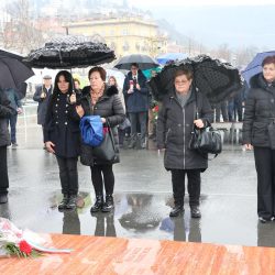 Polaganje vijenaca na Delti za spomendan međunarodnog priznanja