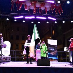 Defile nacija mladih skijaša