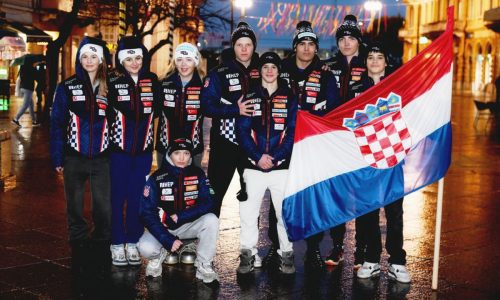 Defile nacija mladih skijaša
