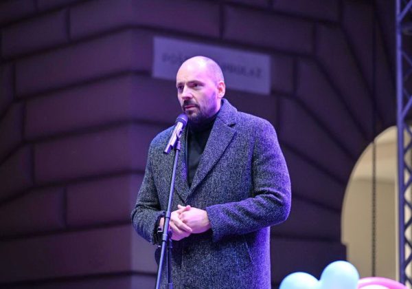 Defile nacija mladih skijaša