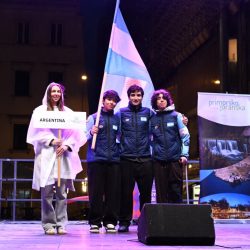 Defile nacija mladih skijaša