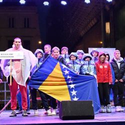 Defile nacija mladih skijaša