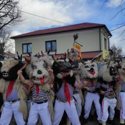 Halubajski zvončari u kolu - Gornji Zamet 2026.