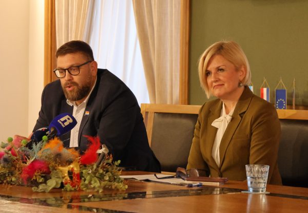 Rinčić, Milaković i Vivoda pred novinarima 