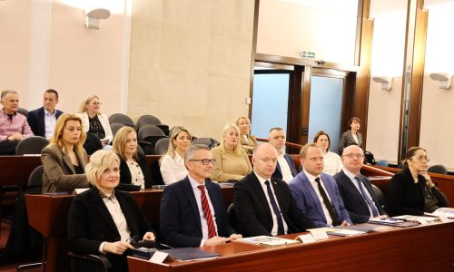 Sastanak gradonačelnika i načelnika PGŽ s ministrom demoigrafije Šipićem