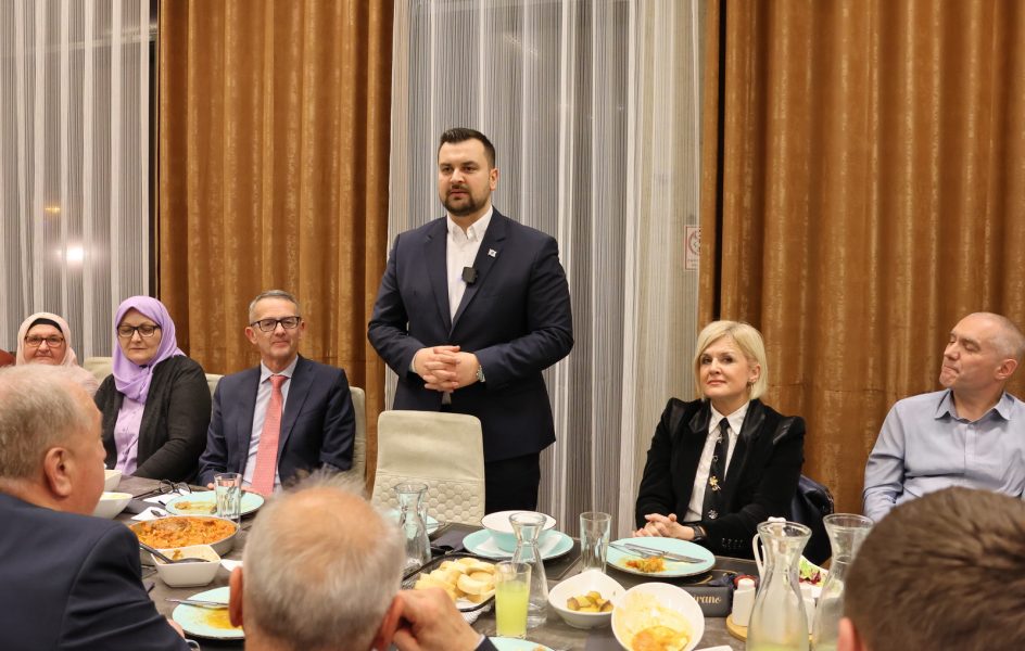 Iftar s muslimanskom zajednicom