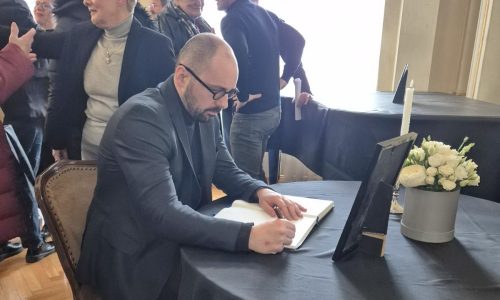 Milaković na komeroraciji za Zrinku Kolak Fabijan