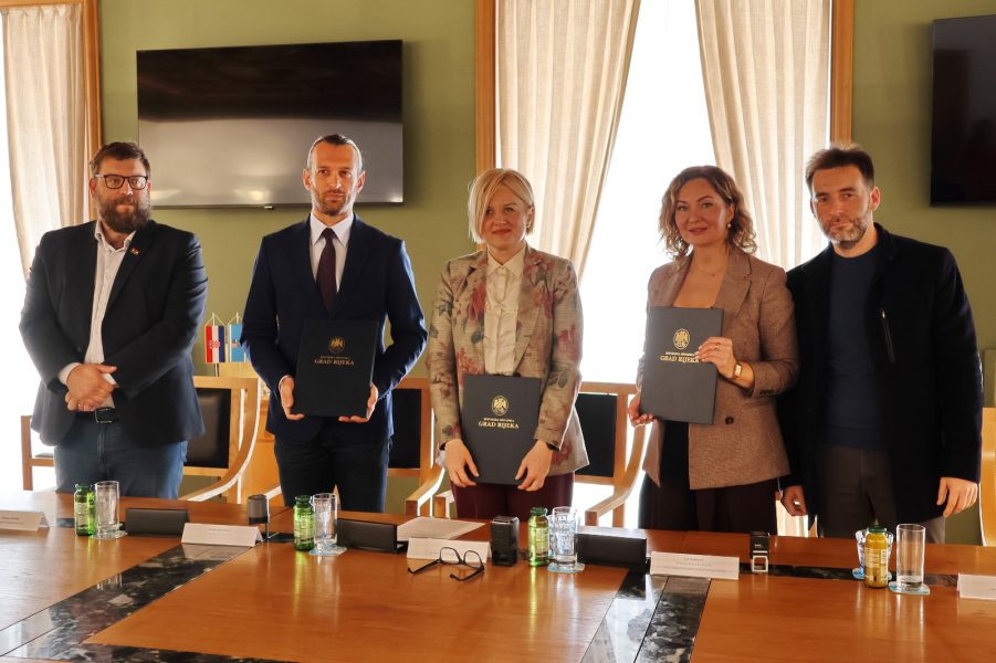 Potpisan dodatak kolektivnom ugovoru za zaposlenike gradske uprave