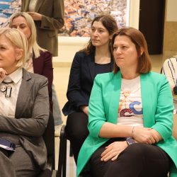Potpisani ugovore za nadstandne programe u zdravstvu i socijali