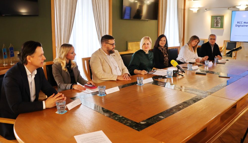 Predstavljanje aplikacije za kupovinu karata Autotroleja