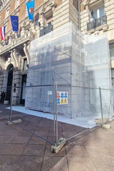 Radovi na sanaciji dijela kamenog procelja upravne zgrade