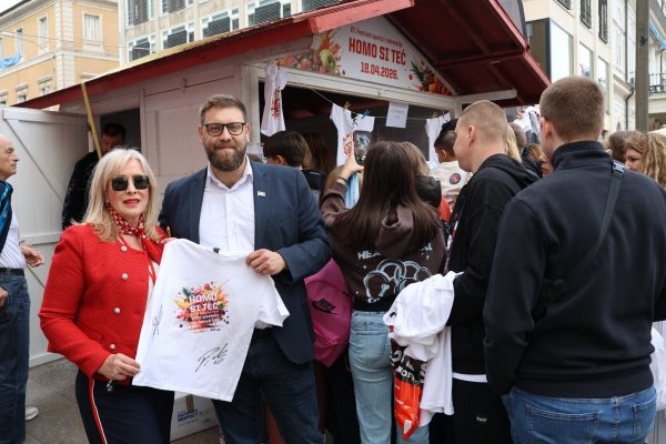 Fruk i Zlomislić na štandu Homo si teć