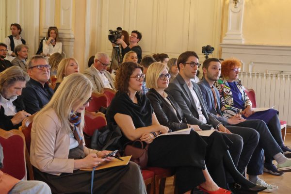Simpozij Budućnost vodenih svjetova