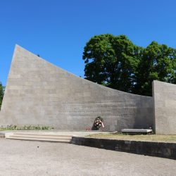 Polaganje vijenaca Park heroja 2