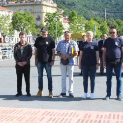 Polaganje vijenaca spomen na poginule pripadnike Ajkula