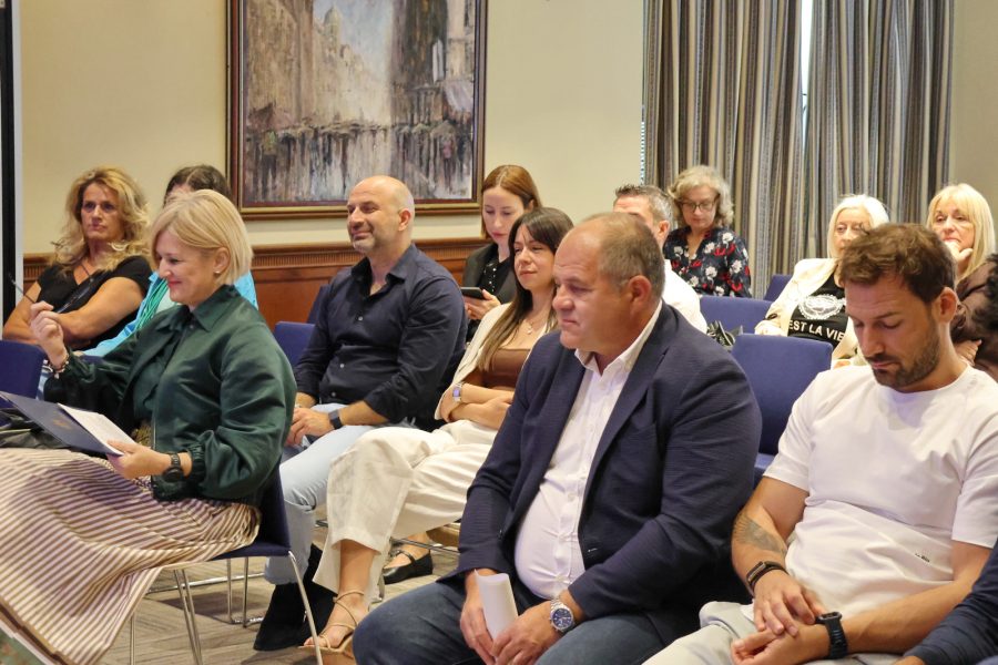 Konferencija “Ispod površine – razgovori o budućnosti mora i gradova“