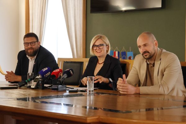 Rinčić, Vivoda i Milaković pred novinarima 2. lipnja