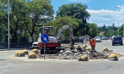 Radovi na rotoru u Kvatrenikovoj ulici