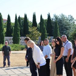 Polaganje vijenaca i paljenje svijeća u povodu obilježavanja Dana pobjede i domovinske zahvalnosti, Dana hrvatskih branitelja te 31. obljetnice vojno-redarstvene operacije Oluja.