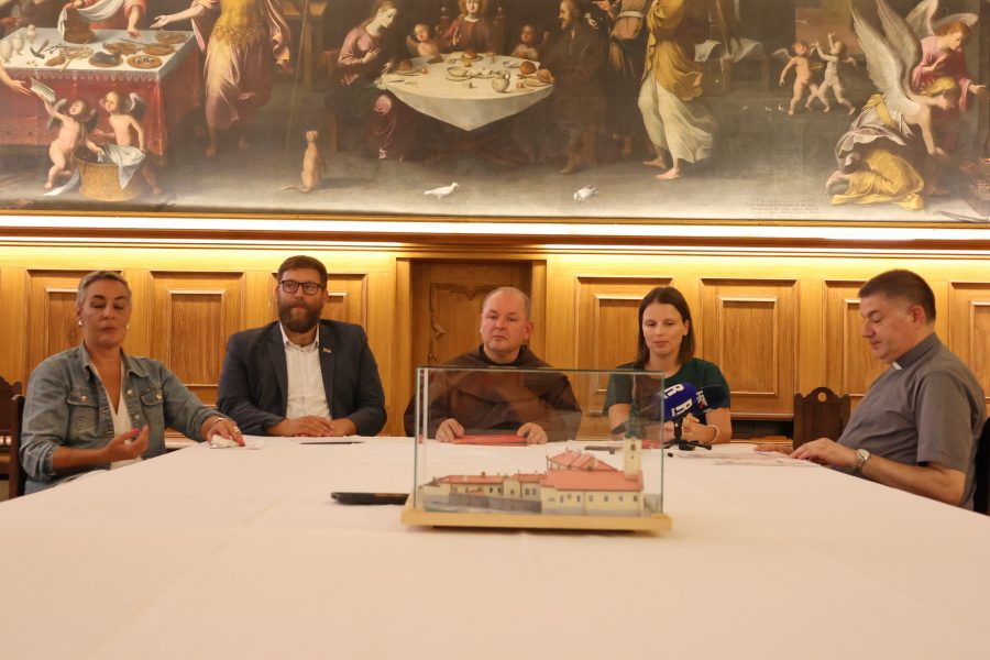 Proslava Vele Gospe na Trsatu najava