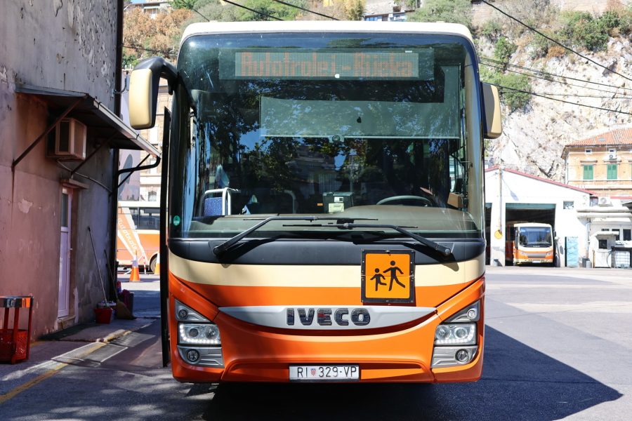 Autotrolej - Bus za prijevoz djece
