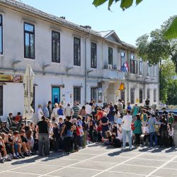 Predstavljanje info-ploče na staroj školi – Drenova