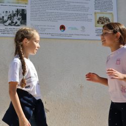Predstavljanje info-ploče na staroj školi – Drenova