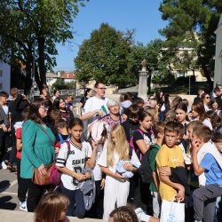 Predstavljanje info-ploče na staroj školi – Drenova
