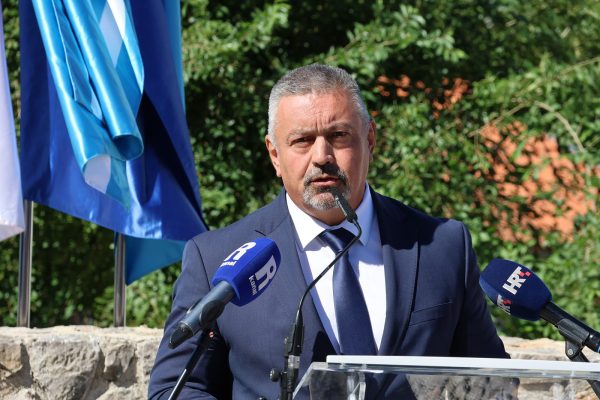 Otkrivanje spomen obilježja u MO Brašćine Pulac