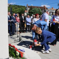 Otkrivanje spomen obilježja u MO Brašćine Pulac