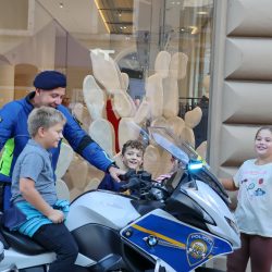Policija pokazna vježba Korzo