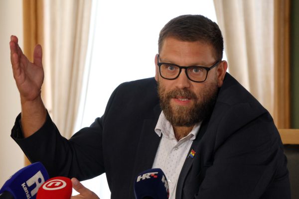 Redoviti press
