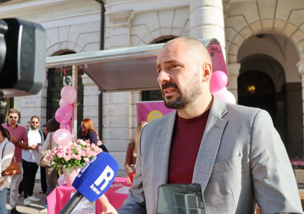 Dan ruzicaste vrpce